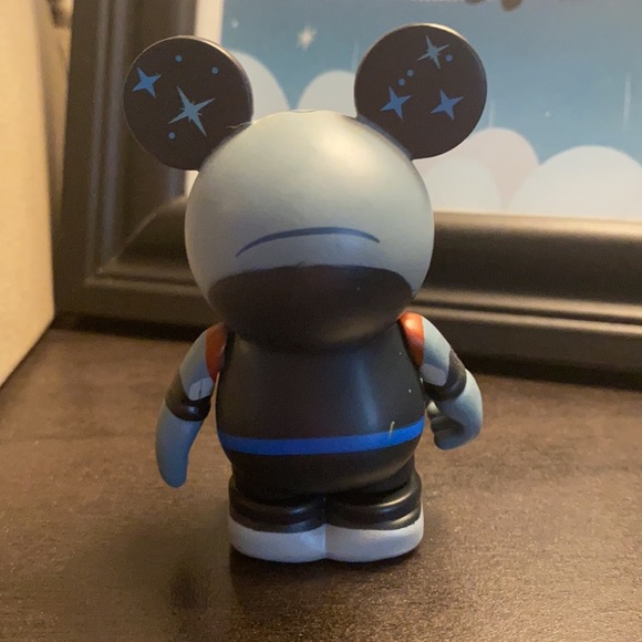 Disney Vinylmations - Villains Series 4 - Gantu - Picture 3 of 4